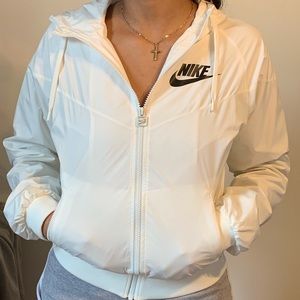 NIKE Windbreaker